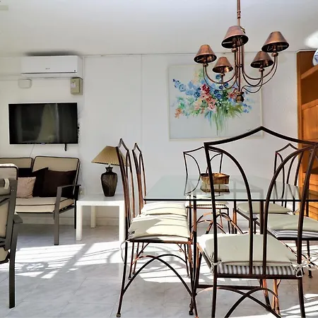 Playmon Park 8-10 Apartamento