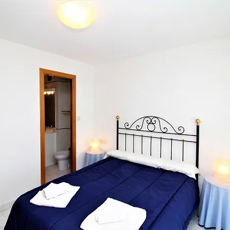 Apartamento Playmon Park 8-10 *